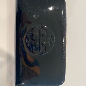 Tory Burch envelope wallet